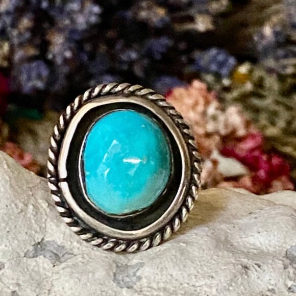 Vintage Navajo Sterling Silver Round Turquoise ring Size 7 - Picture 1 of 5